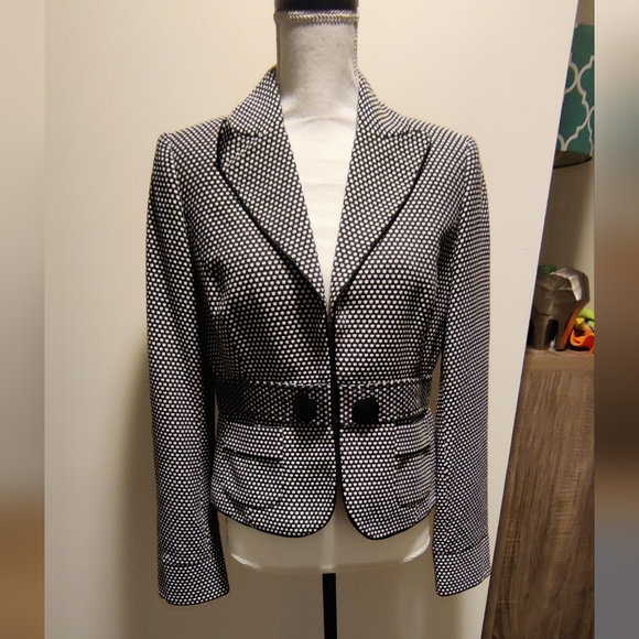 White House Black Market Women's Blazer size 8 - Picture 4 of 4